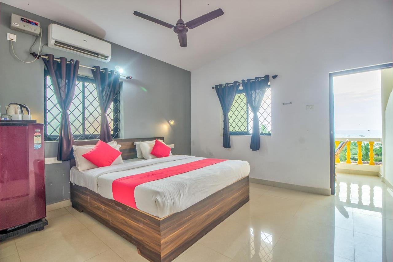 Beach Doorz Hotel Baga Exterior photo