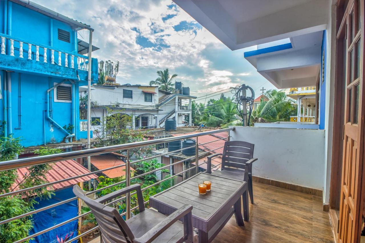 Beach Doorz Hotel Baga Exterior photo